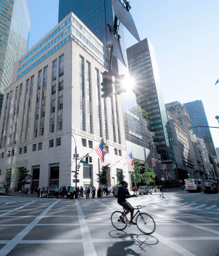 Image of an intersection in city traffic